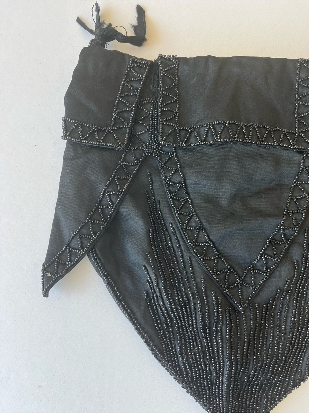 Vintage 1920s Black Beaded Drawstring Reticule Purse Tassel Evening Bag Taffeta - Picture 3 of 14